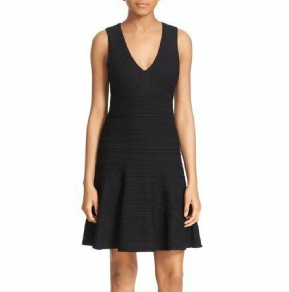 Rebecca Taylor $395 Fit And Flounce Hem Little Black Dress Sleeveless Textured